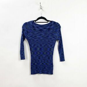 Hannah Small Womens Blue Striped Knit Top